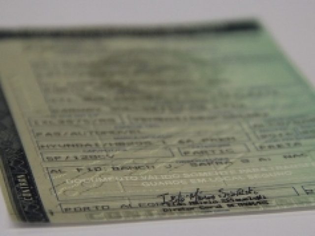 DetranRS esclarece dúvidas sobre entrega do documento do veículo
