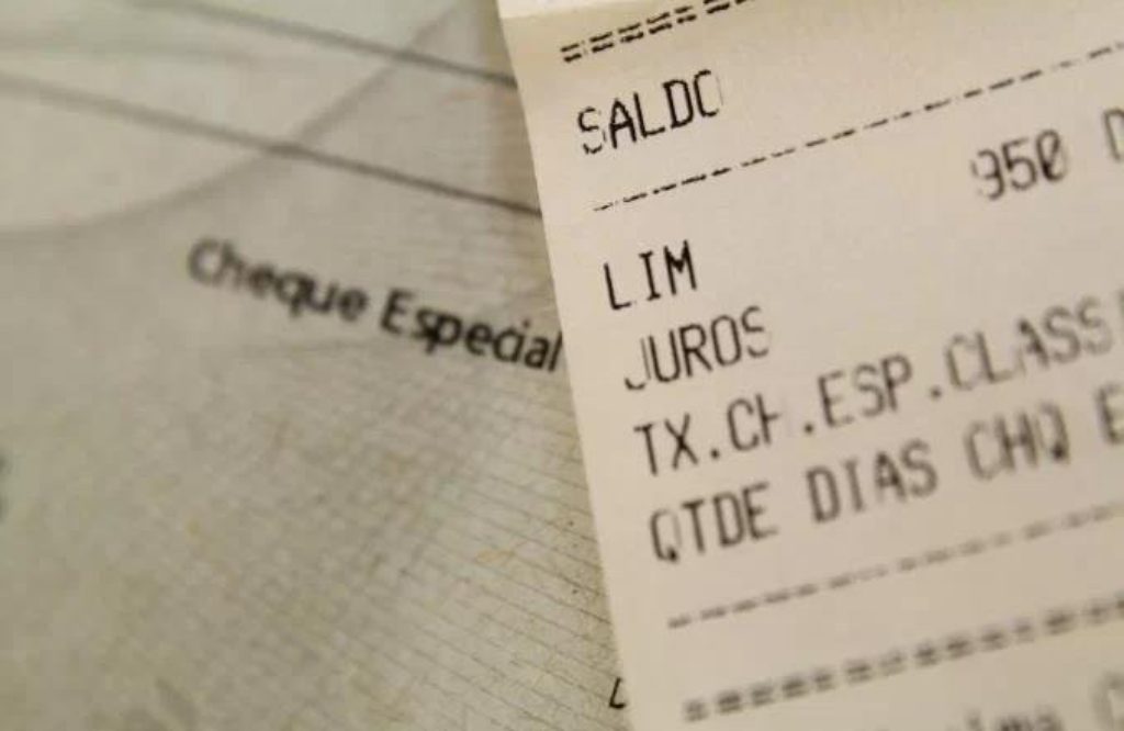 Nova regra do cheque especial pode criar superendividados, dizem analistas