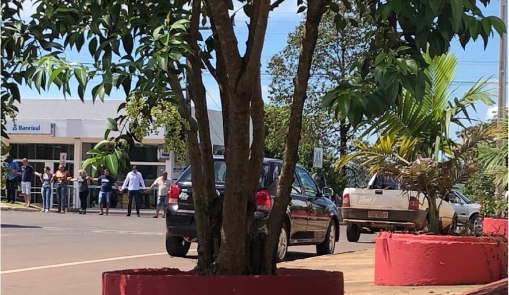 Agências bancárias do Banrisul e Sicredi de Ametista do Sul são assaltadas