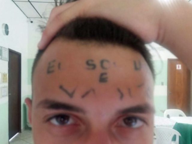 Jovem que teve testa tatuada é detido suspeito de furtar funcionárias de posto de saúde