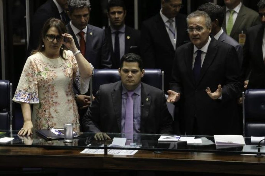 Senado retomará hoje sessão para escolher presidente da Casa