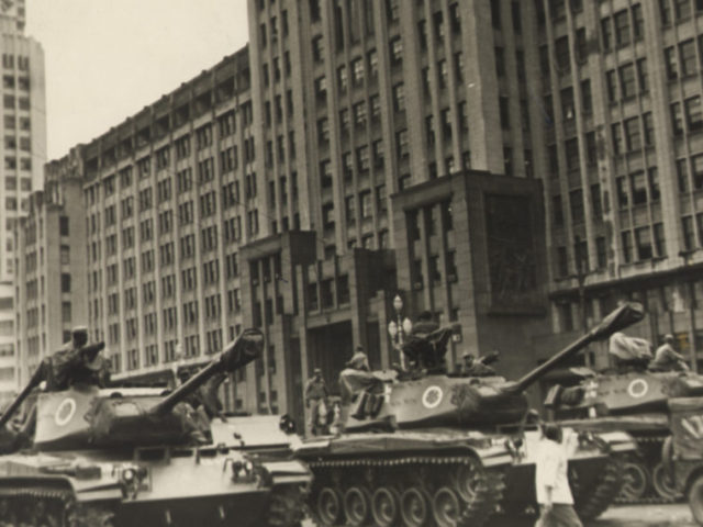 Justiça derruba decisão que proibiu celebração do golpe militar de 1964