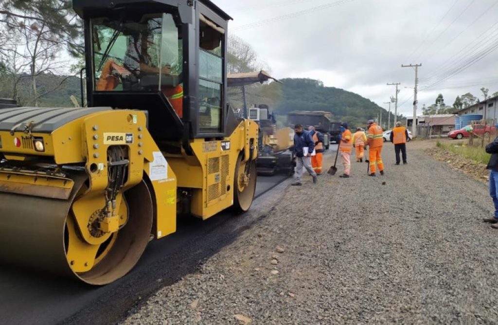 Governo inicia recuperação da ERS-347 entre Segredo e Ibarama