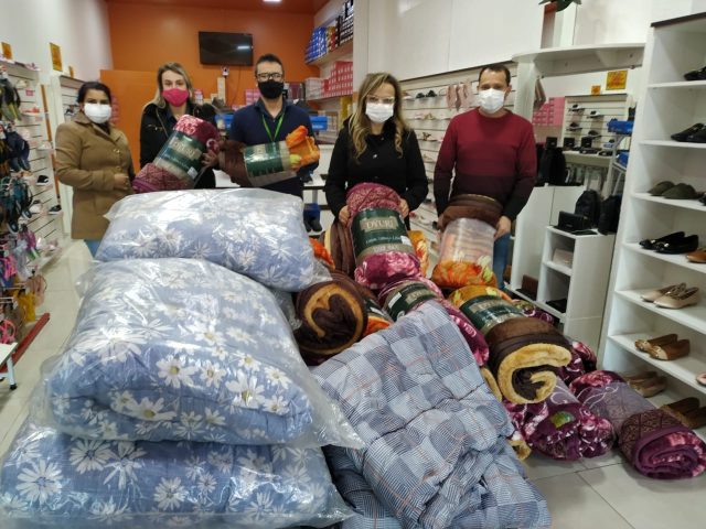 Hospital Dr Aderbal Schneider é contemplado com cobertores e edredons