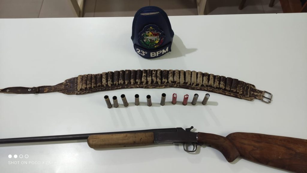 Brigada Militar prende homem por posse irregular de arma de fogo