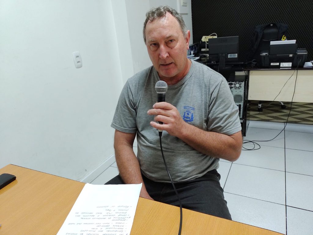 Diretor de trânsito e urbanismo de Arroio do Tigre relata serviços de limpeza da cidade