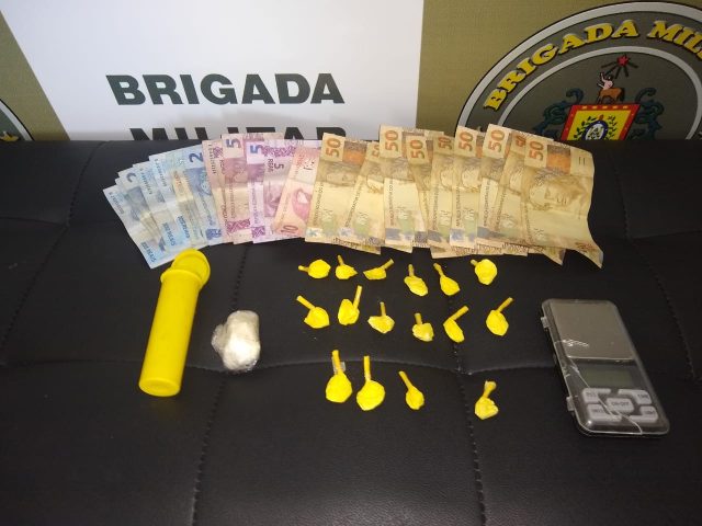 Brigada Militar de Campos Borges efetua prisão por tráfico de drogas