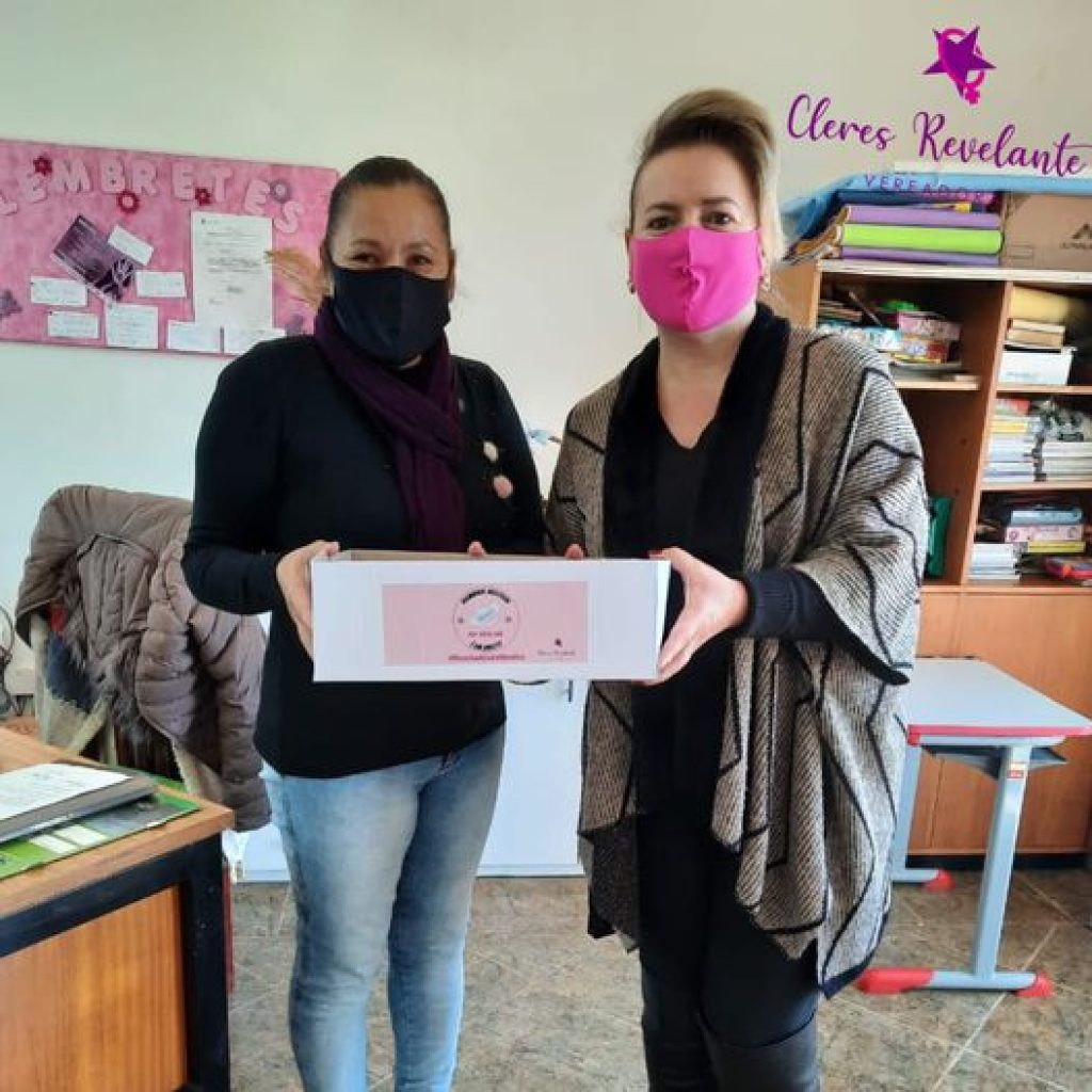 Campanha “A dignidade menstrual ainda é privilégio” distribui absorvente em Salto do Jacuí