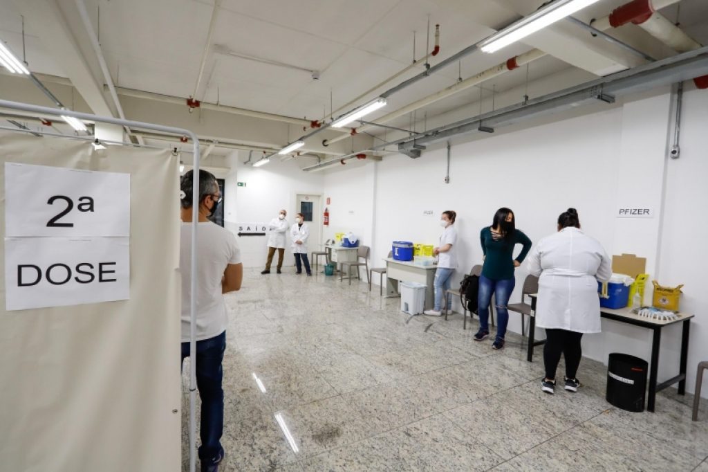 RS é o segundo estado que mais aplicou primeiras doses contra a Covid-19