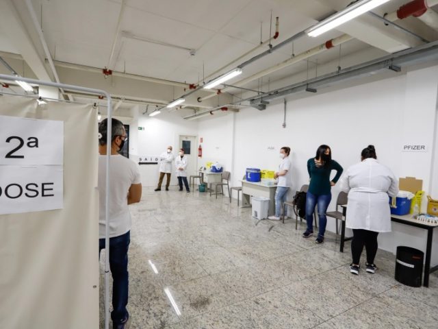RS é o segundo estado que mais aplicou primeiras doses contra a Covid-19