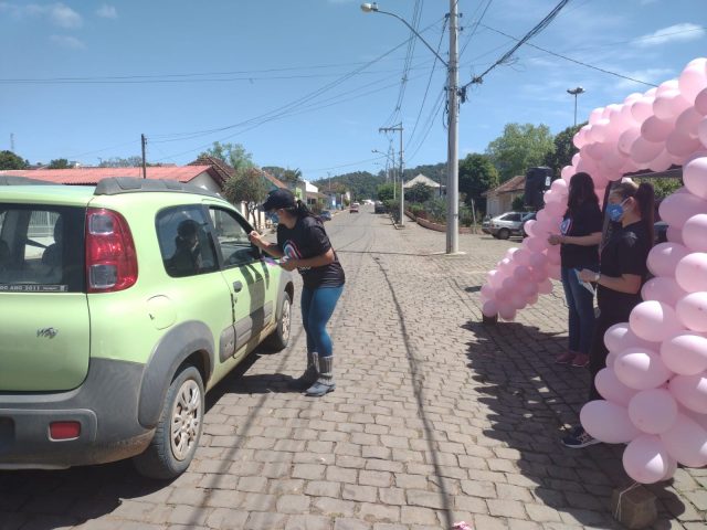 Secretaria da Saúde de Segredo realiza pedágio educativo