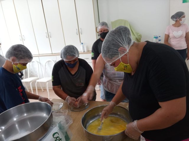 Projeto Mãos na Massa incentiva Segurança Alimentar de famílias de Sobradinho