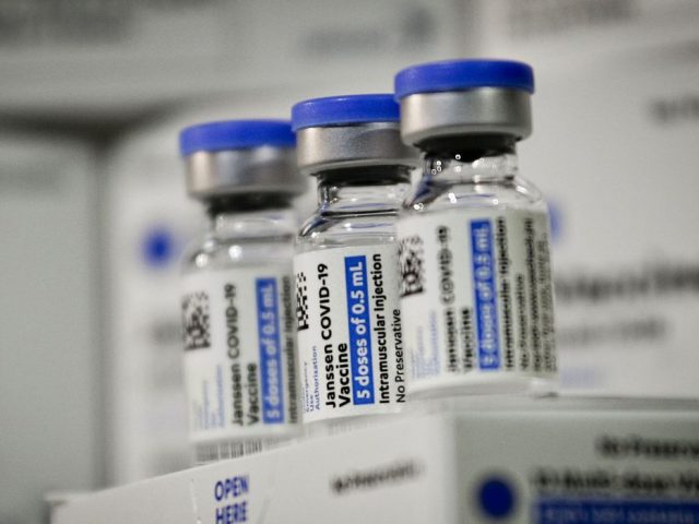 Vacina da Janssen contra a Covid-19 precisa de duas doses; entenda