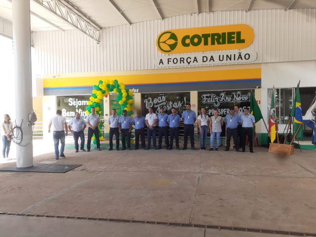 Cotriel inaugura posto de combustíveis em Arroio do Tigre