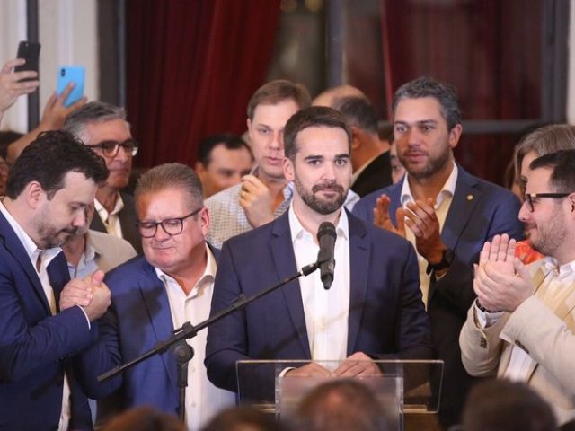 Eduardo Leite decide renunciar ao mandato de governador do RS