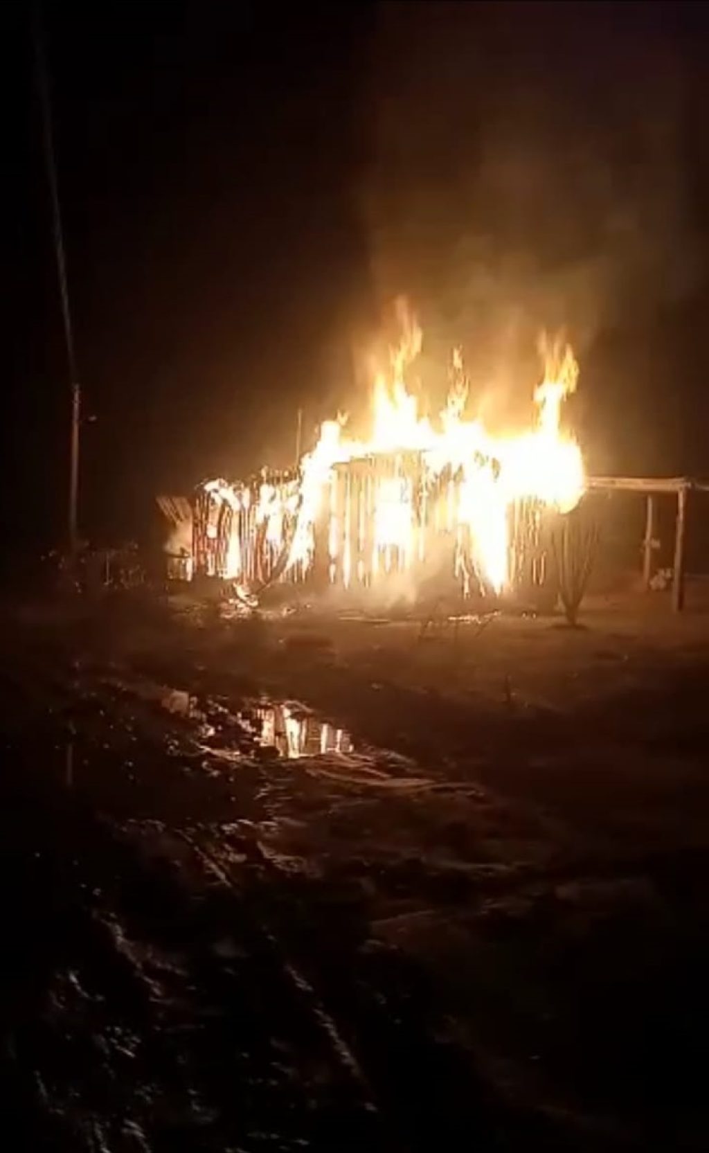 Incêndio destrói casa em Lagoãozinho interior de Arroio do Tigre