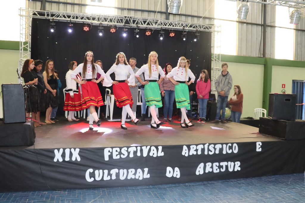 Associação Regional de Juventude Rural realiza 19º Festival Artístico e Cultural