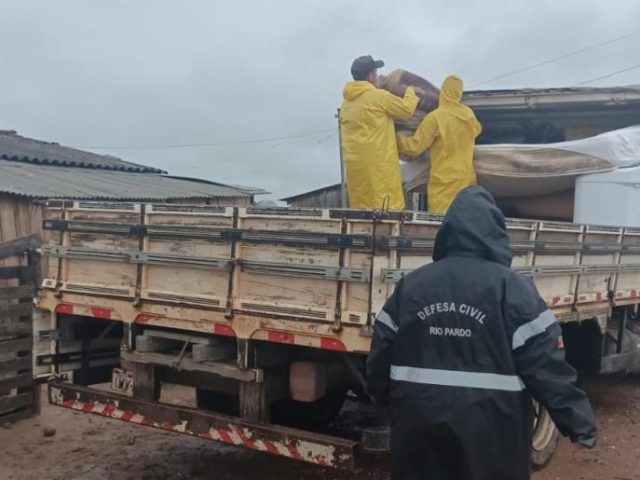 Quase 30 pessoas deixam casas por conta da cheia do Rio Jacuí