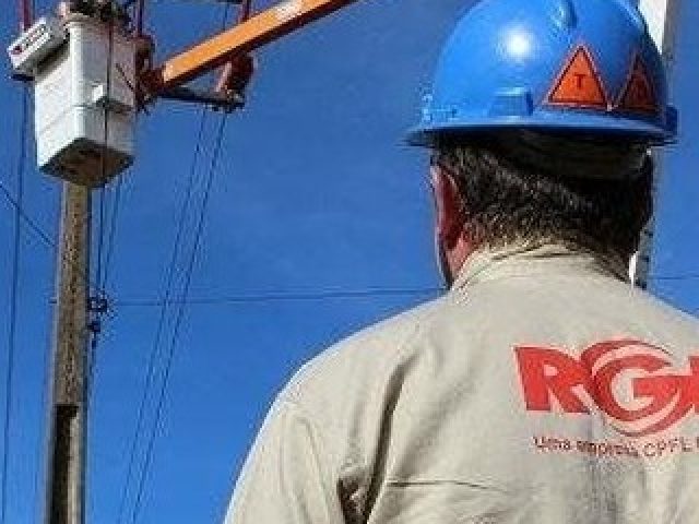 “A RGE informa que retomou o abastecimento de energia no município de Salto do Jacuí e não possui restrição operativa de carga”.