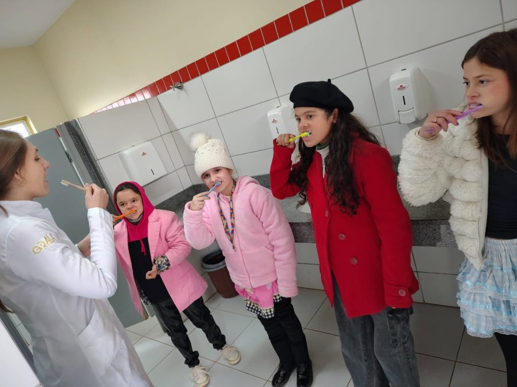 EMEF Affonso Billig inicia Projeto de Saúde Bucal com alunos do 4º ano