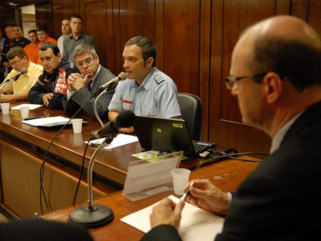 Bombeiros voluntários querem regularizar atuação no Estado