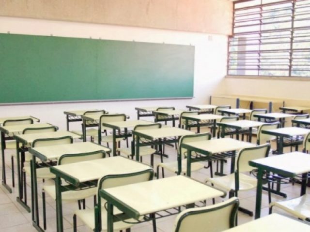 9ª CRE reorganiza calendário escolar de 2016