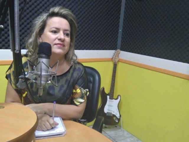 Cleres Revelante oficializa candidatura à proporcional em coligação entre PT e PMDB