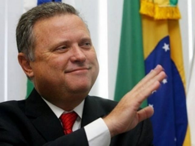 Ministro da Agricultura afirma que governo brasileiro vai defender produtores de fumo